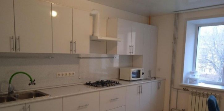 2-комн квартира Луначарского улица, 30