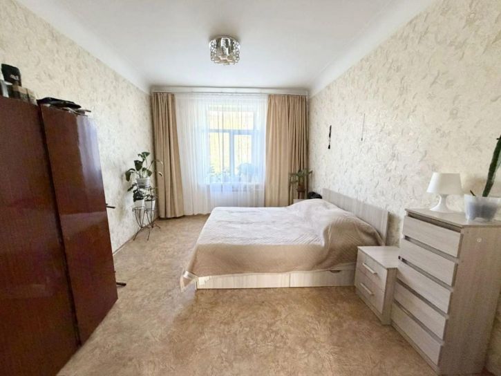 3-комн квартира Физкультурная улица, 106
