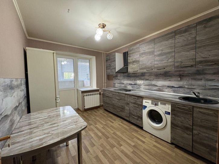 2-комн квартира Новосоветская улица, 48