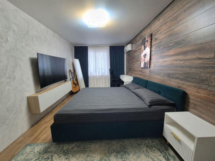 3-комн квартира Новосоветская улица, 75