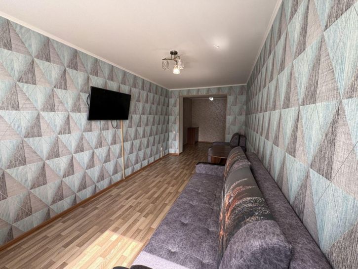 2-комн квартира Новосоветская улица, 48