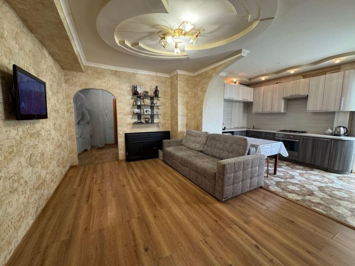 2-комн квартира Тухачевского улица, 22