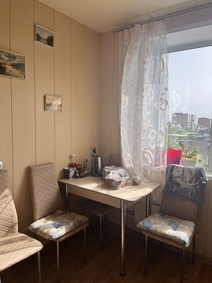 3-комн квартира Авроры улица, 61