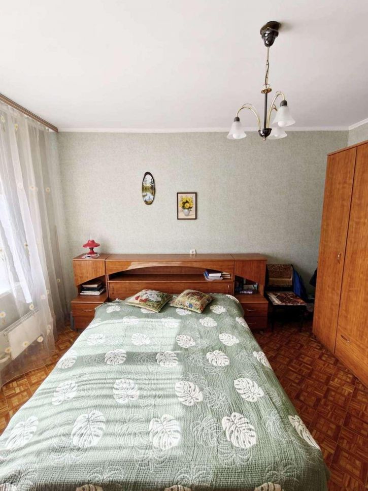 2-комн квартира Демократическая улица, 14