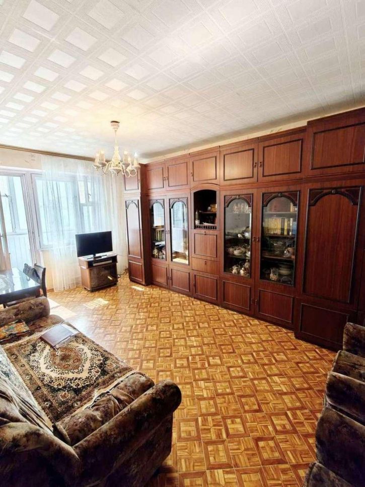 2-комн квартира Демократическая улица, 14