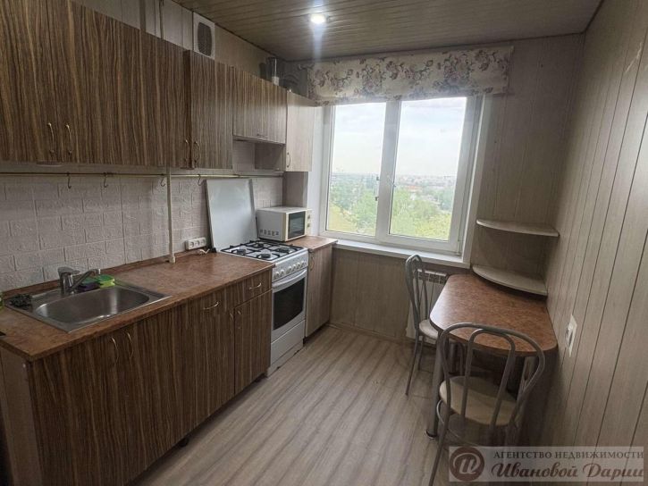 2-комн квартира Черемшанская улица, 256