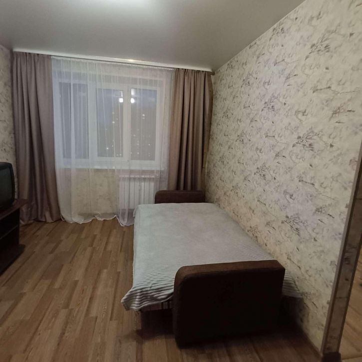 1-комн квартира Победы улица, 78