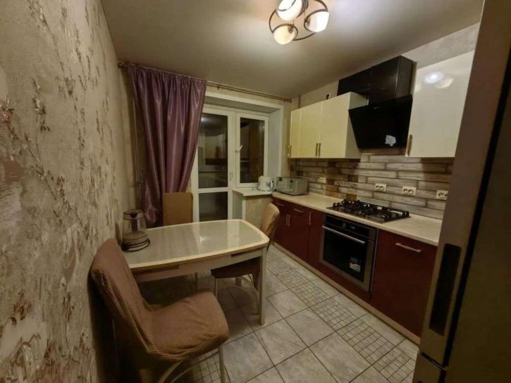 1-комн квартира Красных Коммунаров улица, 15