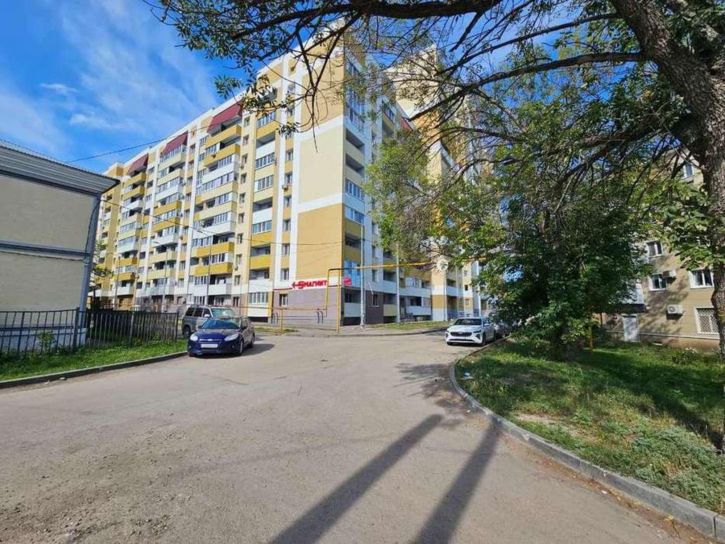 Торговое помещение Московское шоссе 18-й километр, 12