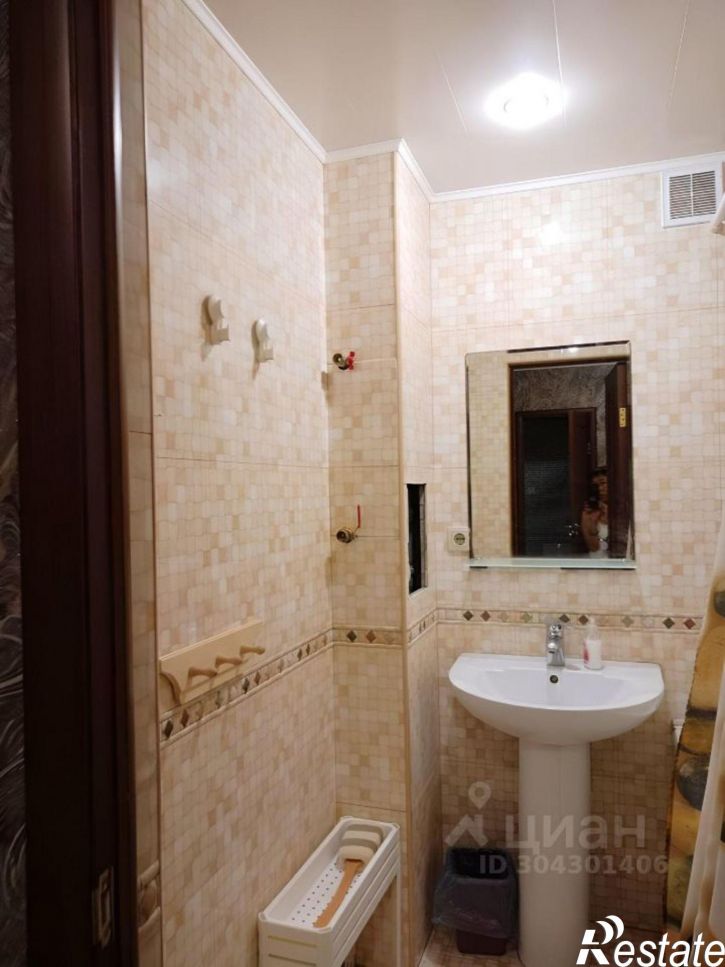 1-комн квартира улица Парижской Коммуны, 18,  д. 18