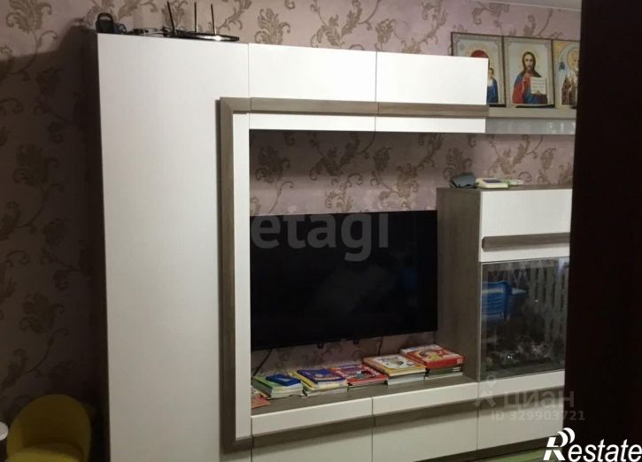 3-комн квартира проспект Юных Пионеров, 108,  д. 108