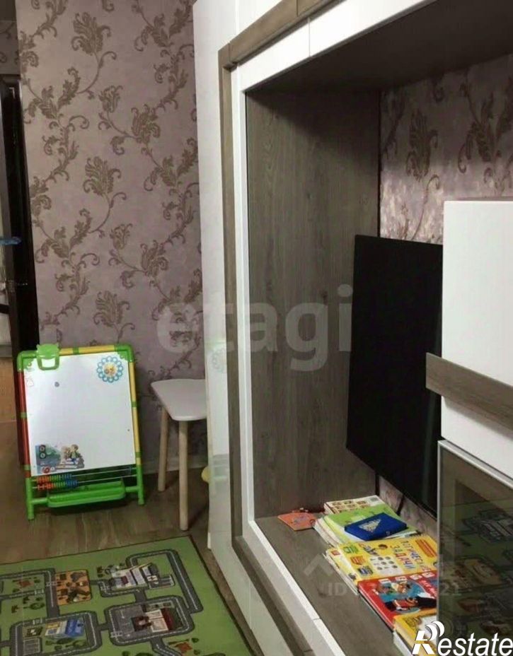 3-комн квартира проспект Юных Пионеров, 108,  д. 108