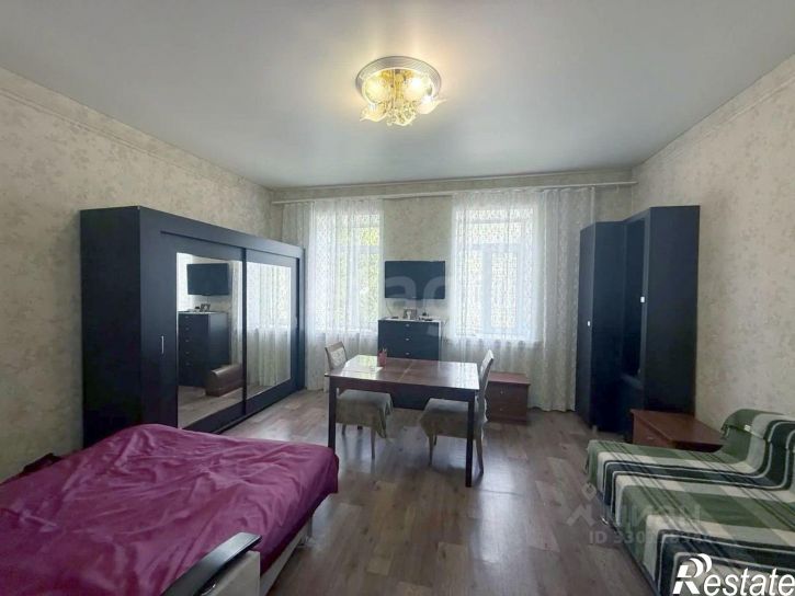 3-комн квартира Молодогвардейская улица, 42,  д. 42