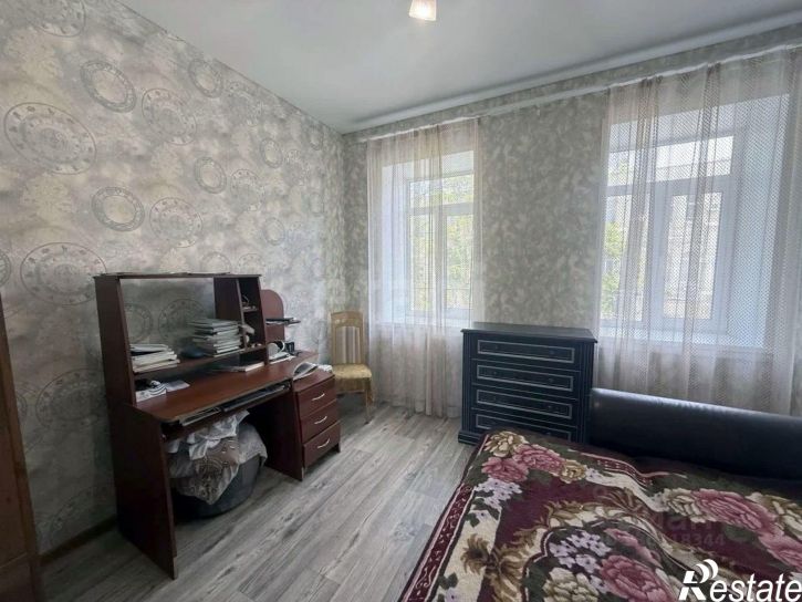 3-комн квартира Молодогвардейская улица, 42,  д. 42
