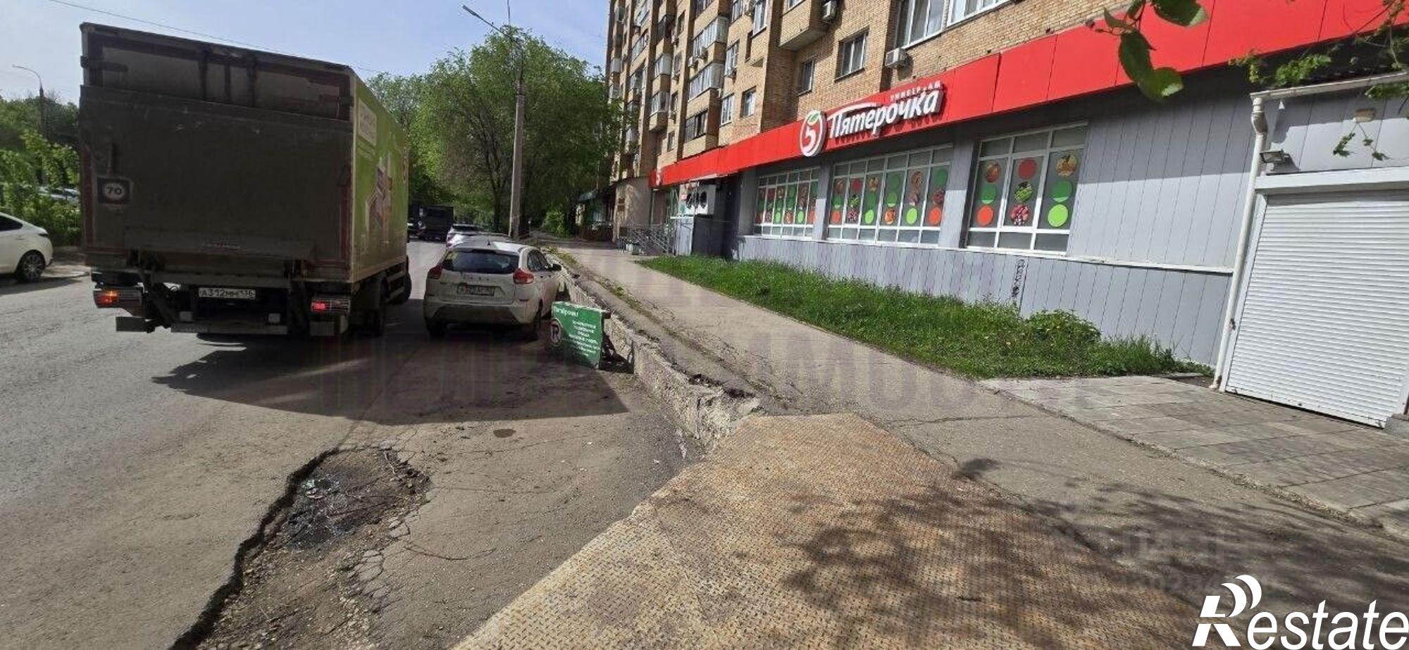 Купить торговое помещение за 55 929 000 рублей на улица Мориса Тореза, 105А