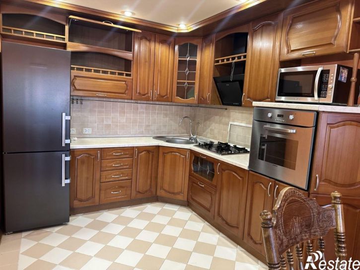3-комн квартира Уссурийская улица, 2,  д. 2