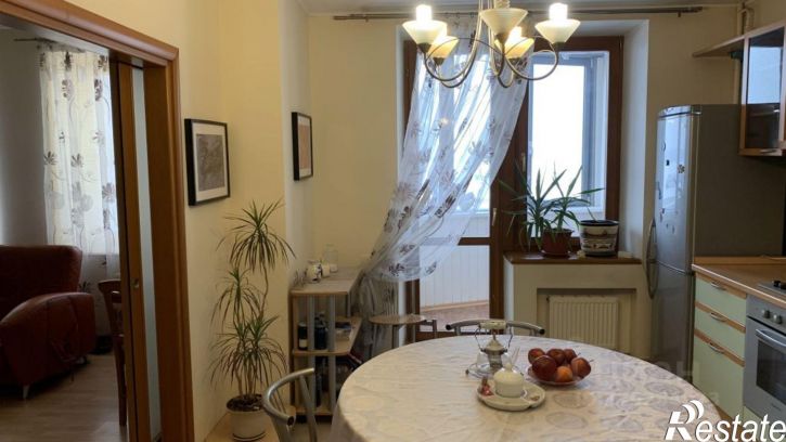 3-комн квартира улица Венцека, 1,  д. 1