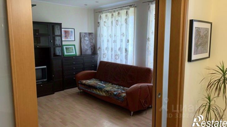 3-комн квартира улица Венцека, 1,  д. 1
