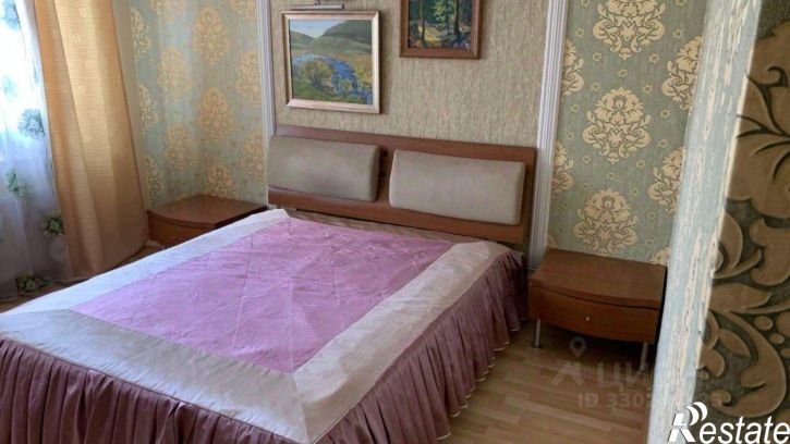 3-комн квартира улица Венцека, 1,  д. 1