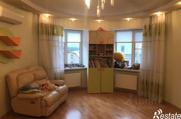 3-комн квартира улица Алексея Толстого, 100,  д. 100