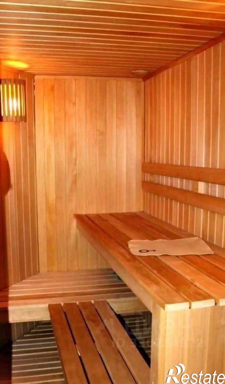 3-комн квартира улица Алексея Толстого, 100,  д. 100