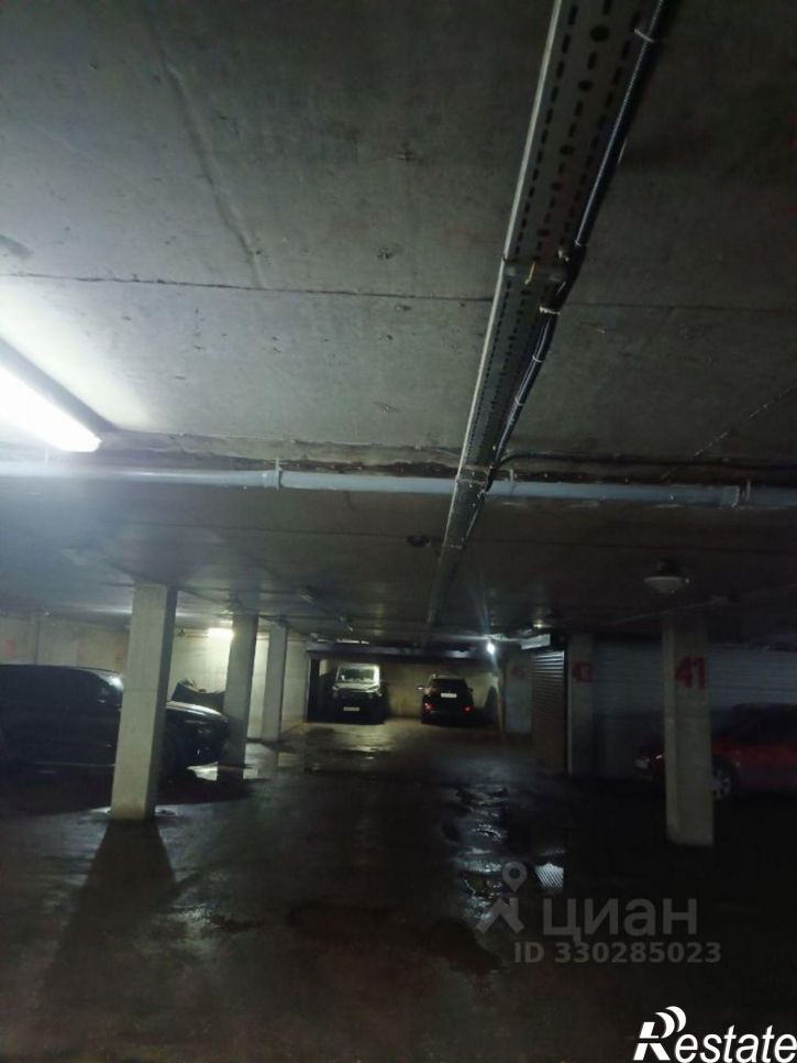 Гараж/парковка Революционная улица