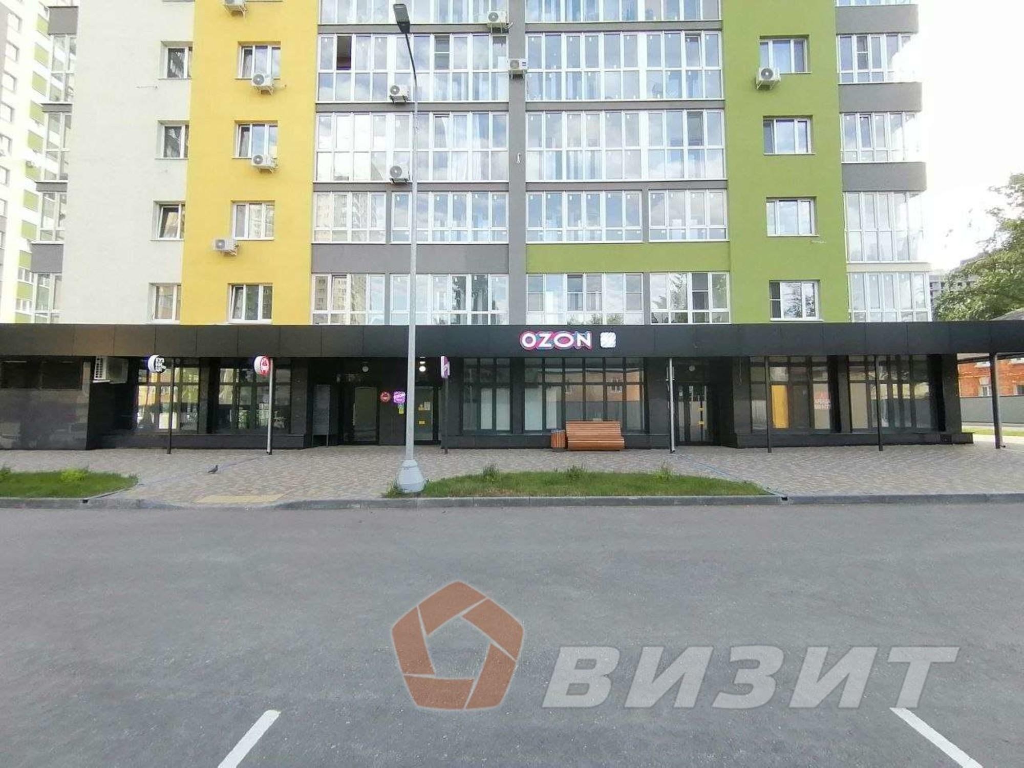 Купить торговое помещение за 18 000 000 рублей на Революционная улица, 103а