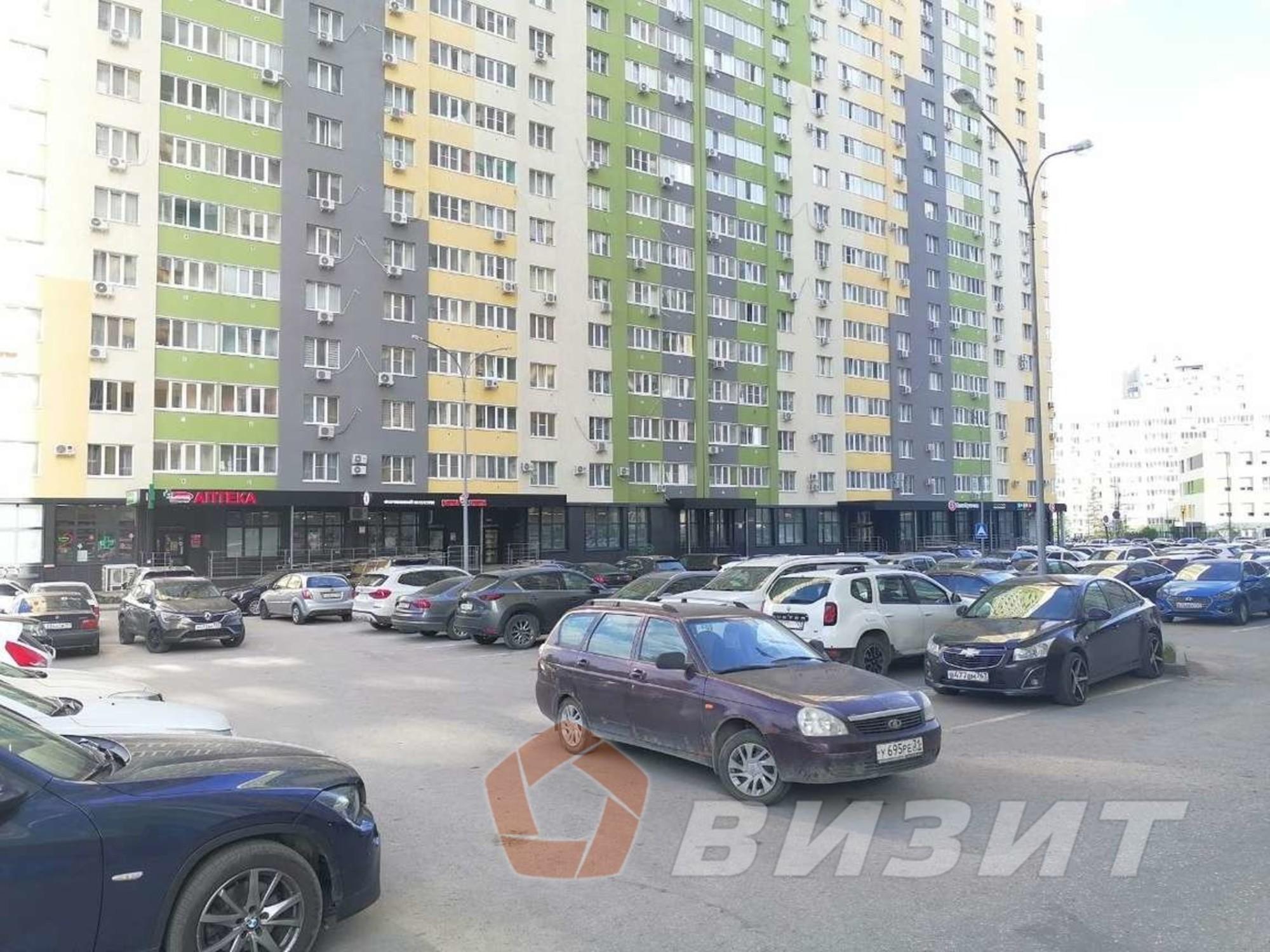 Купить торговое помещение за 18 000 000 рублей на Революционная улица, 103а