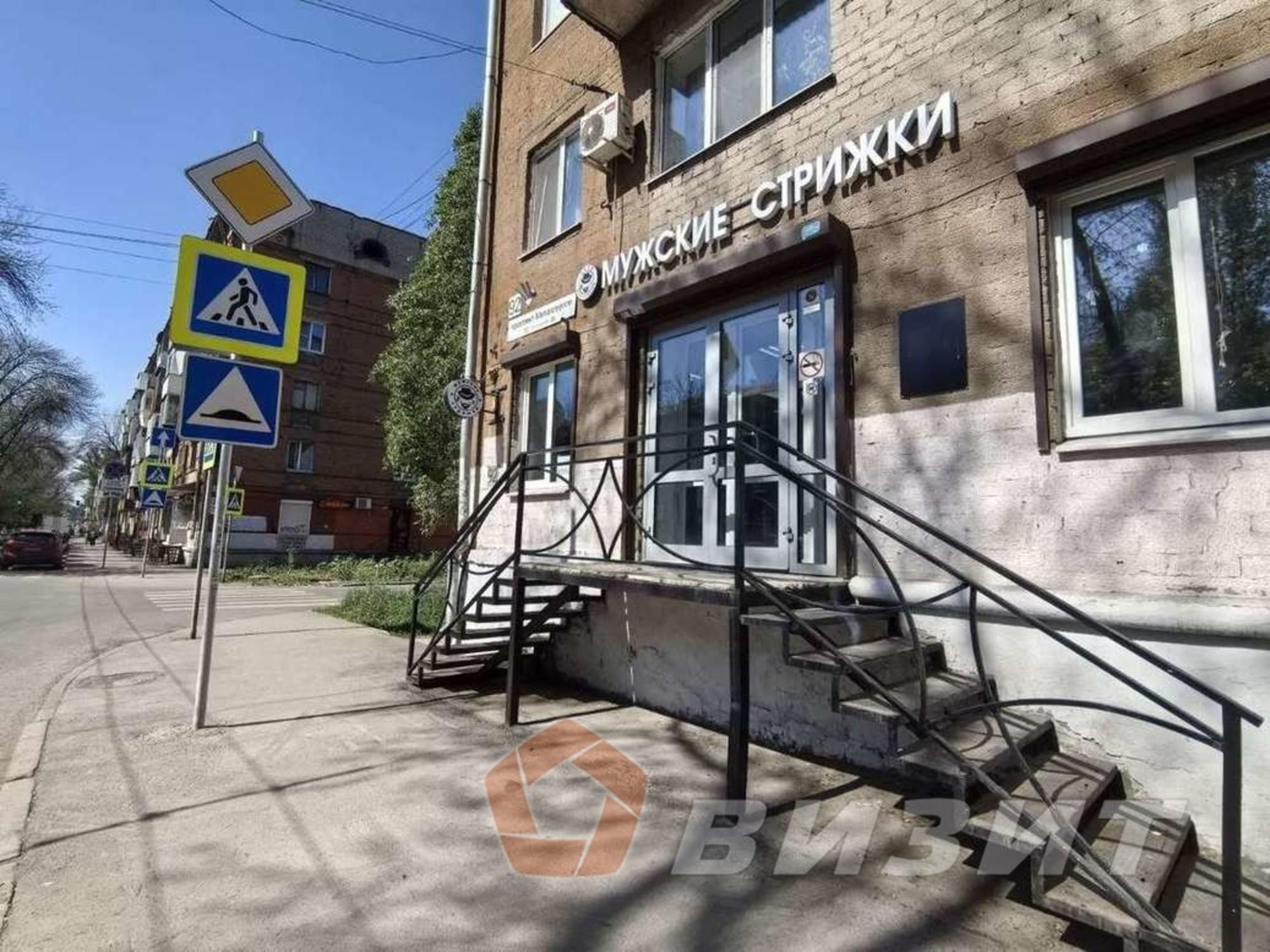 Сдать торговое помещение за 50 000 рублей на Металлургов проспект, 92