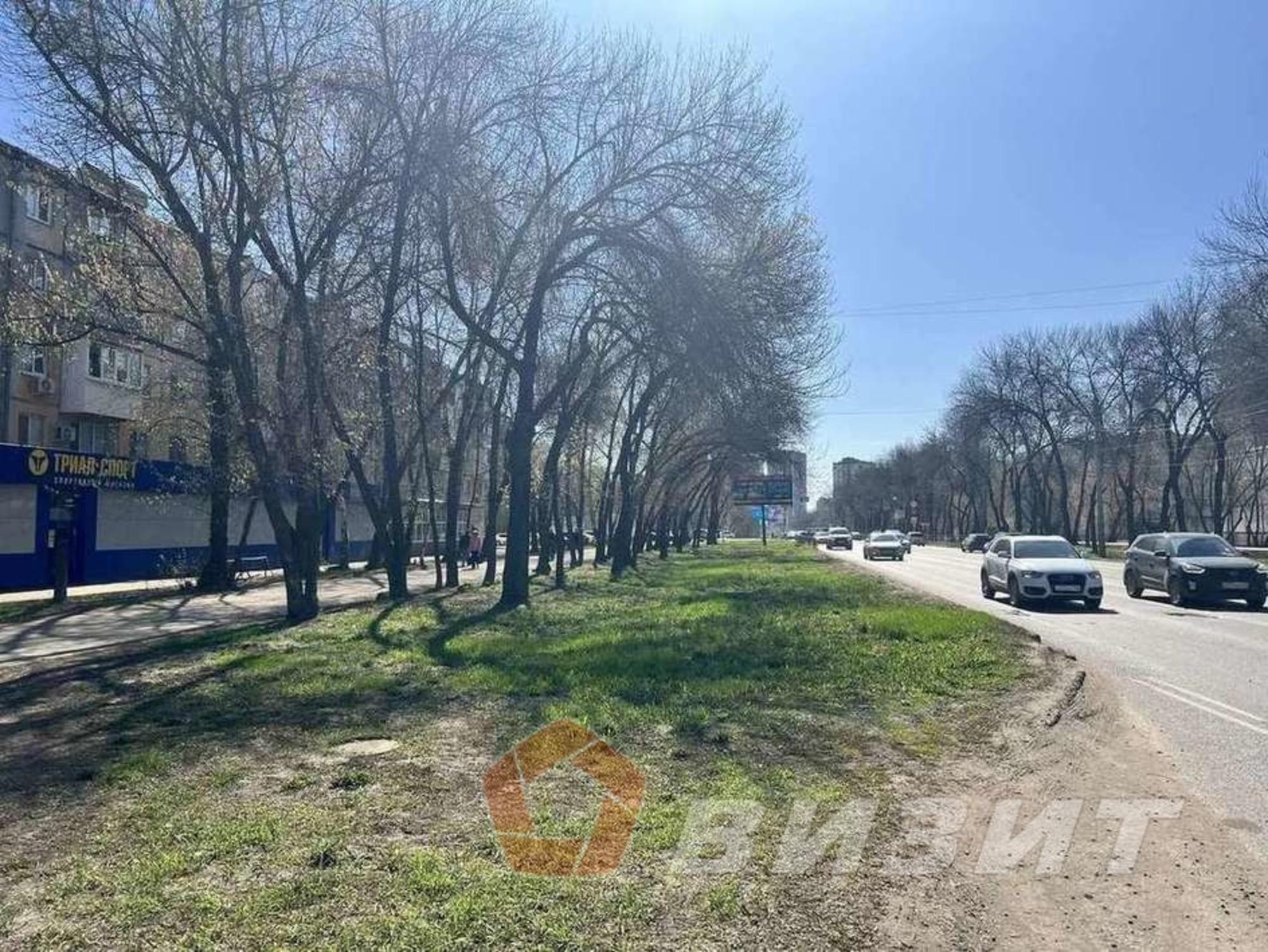 Купить торговое помещение за 16 500 000 рублей на Советской Армии улица, 167