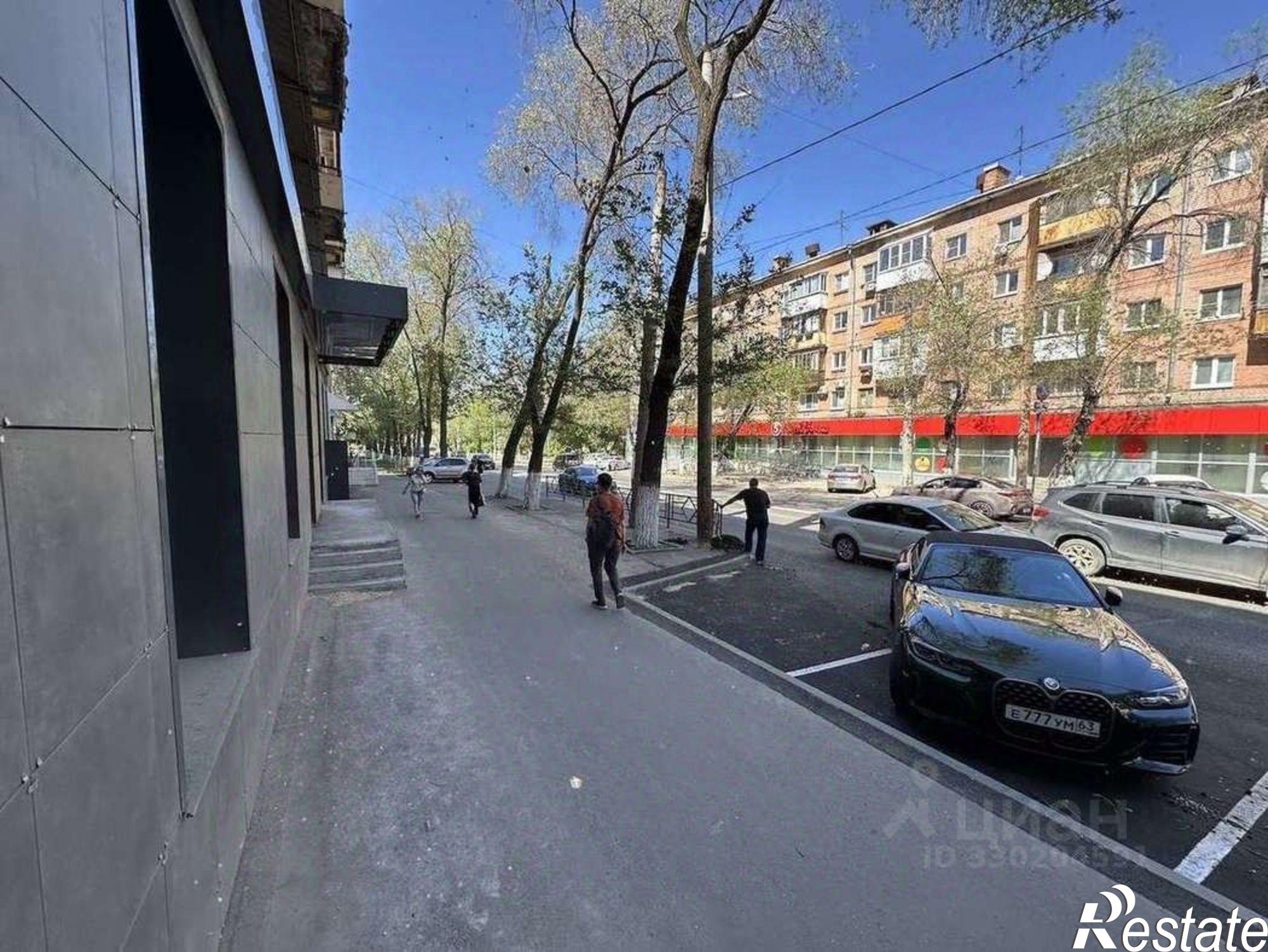 Купить торговое помещение за 19 000 100 рублей на проспект Масленникова, 47