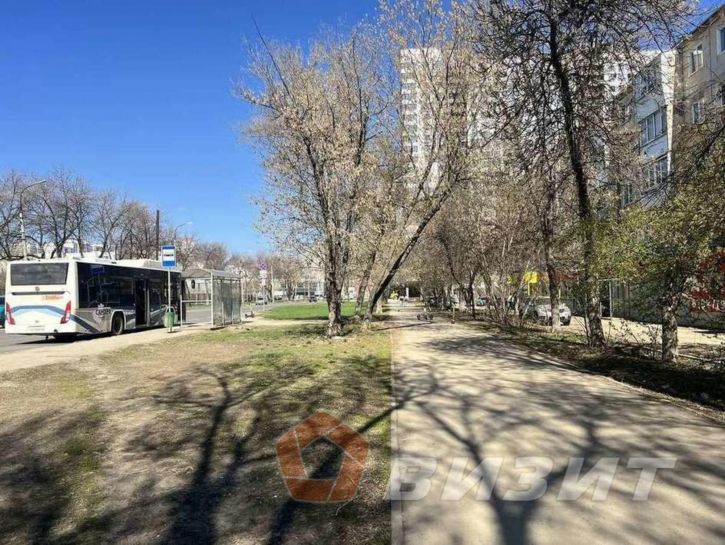 Торговое помещение Советской Армии улица, 167