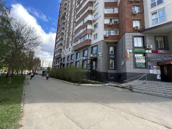 Торговое помещение Зои Космодемьянской улица, 21