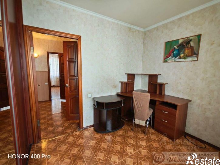 3-комн квартира ул Ялтинская, 28а,  д. 28а