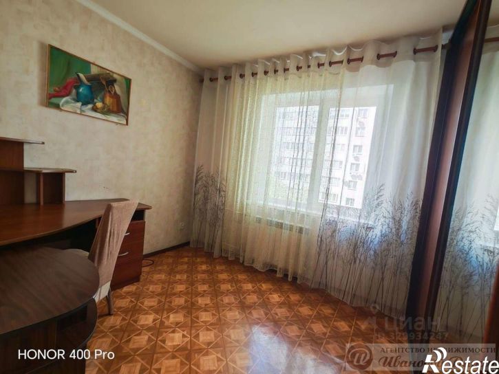3-комн квартира ул Ялтинская, 28а,  д. 28а