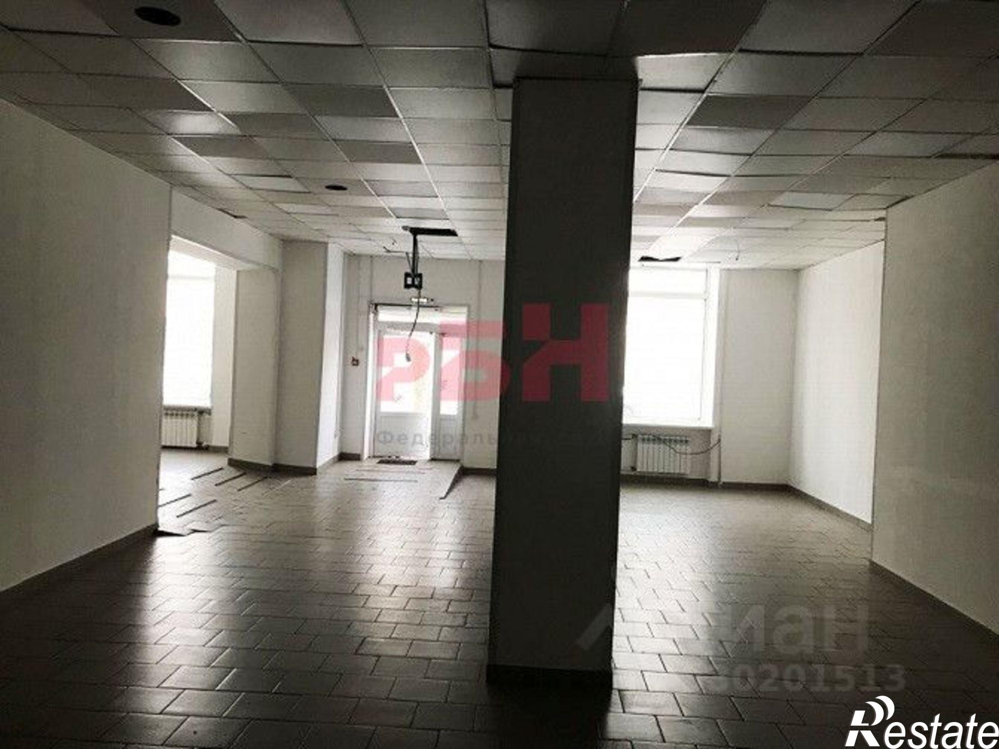 Сдать торговое помещение за 145 000 рублей на улица Победы, 113