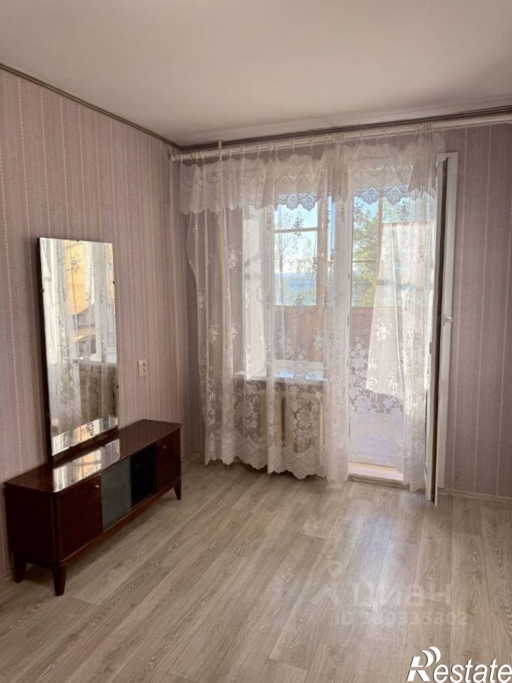 3-комн квартира улица Осипенко, 2,  д. 2