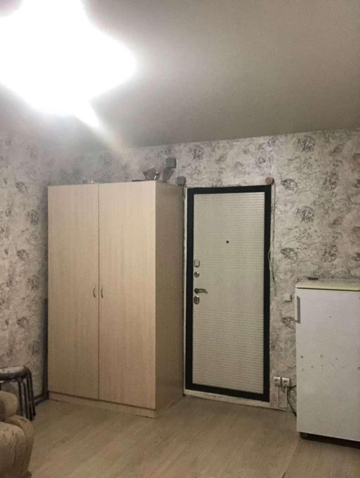 Комната Днепровская улица, 1