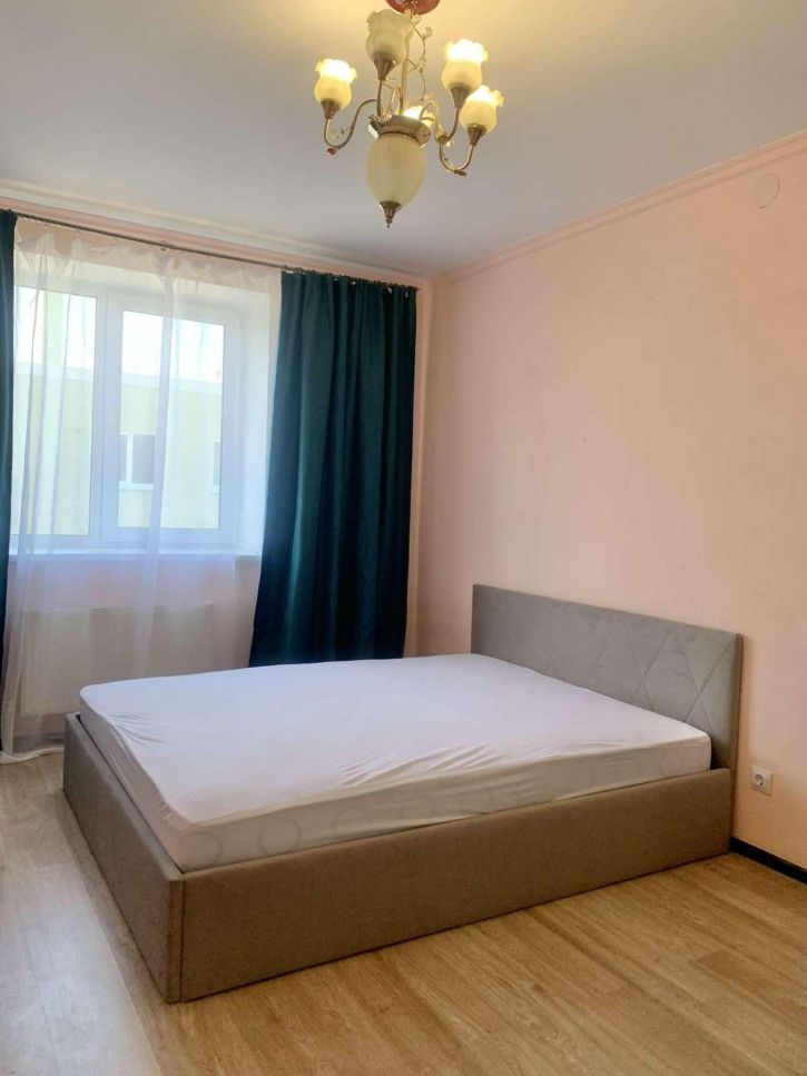 1-комн квартира Евгения Золотухина улица, 44