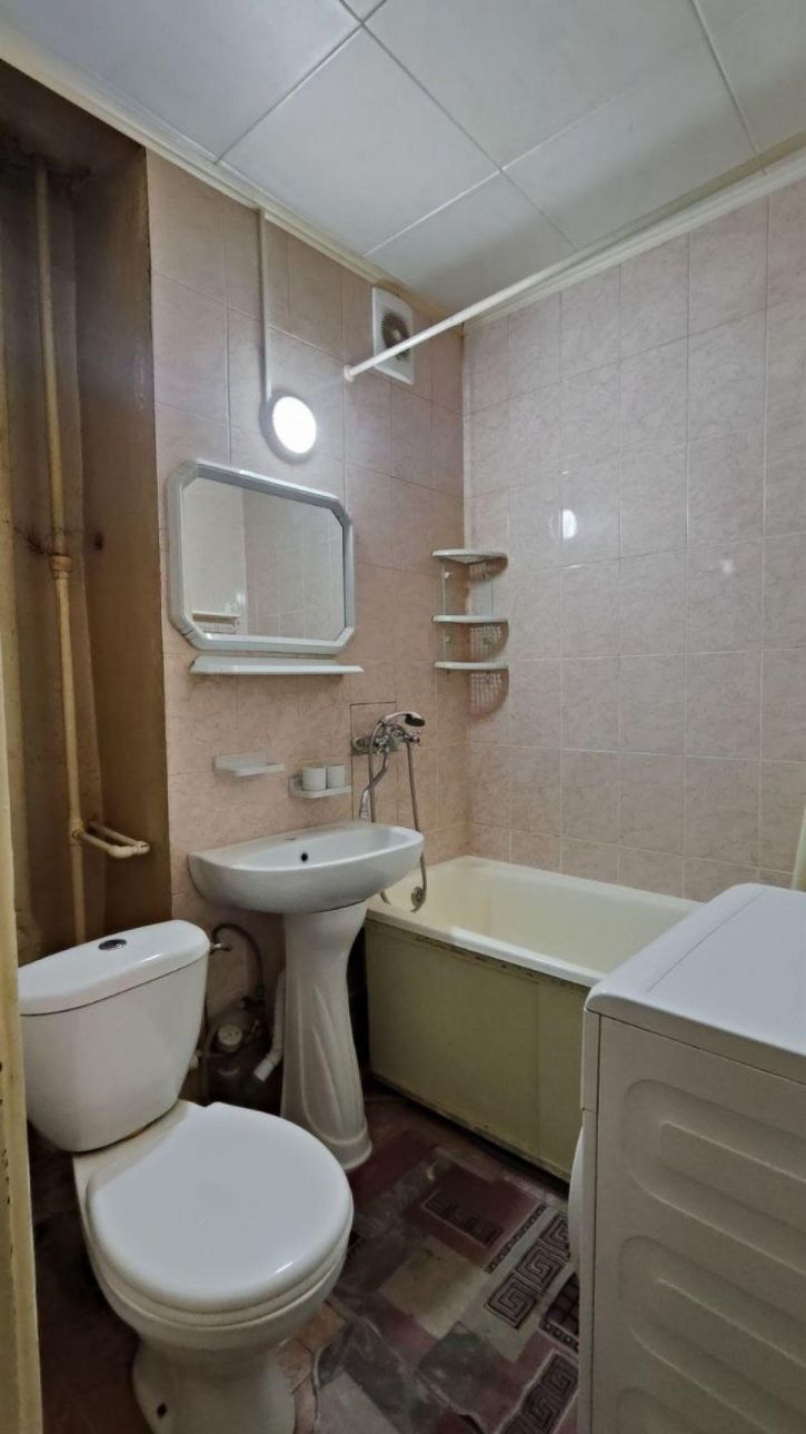2-комн квартира Теннисная улица, 12
