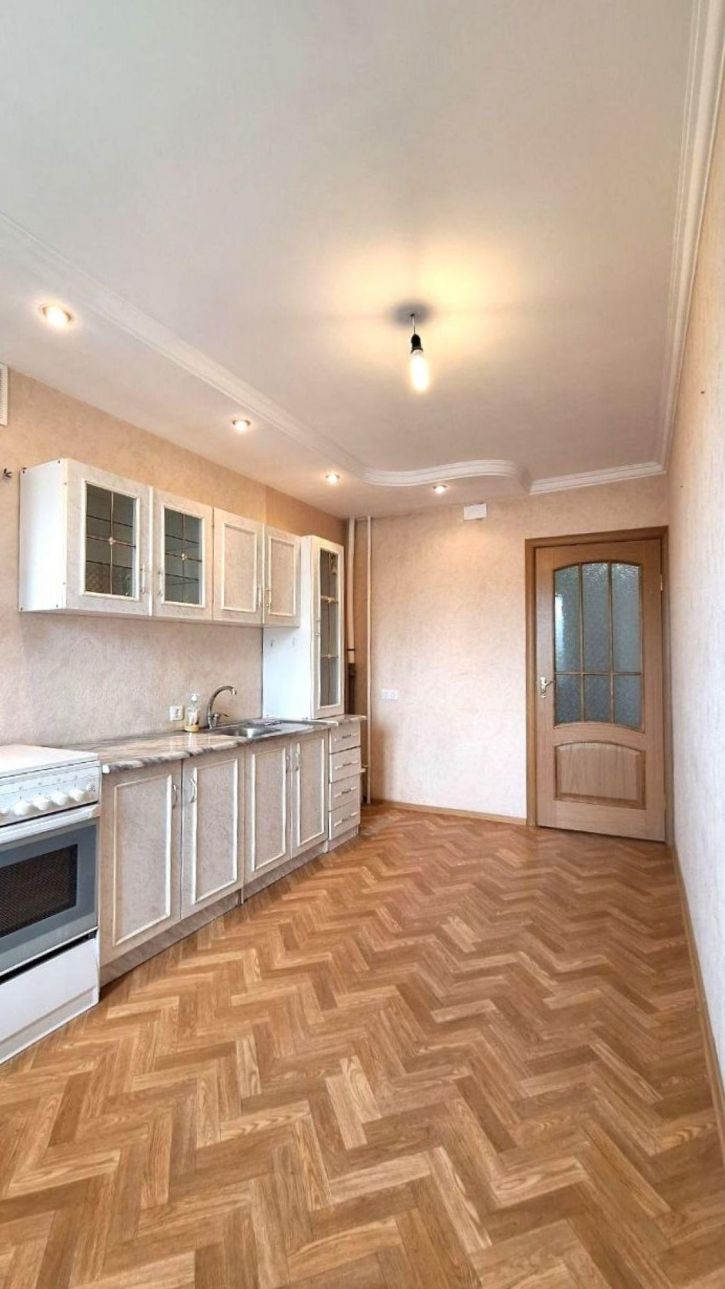 3-комн квартира Мориса Тореза улица, 101а