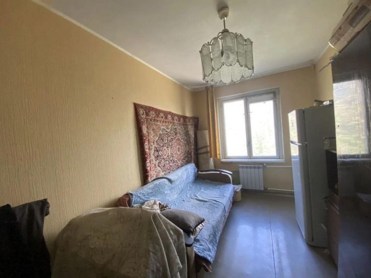 2-комн квартира Красных Коммунаров улица, 26