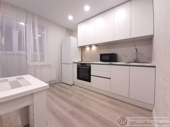 1-комн квартира Революционная улица, 101вк2