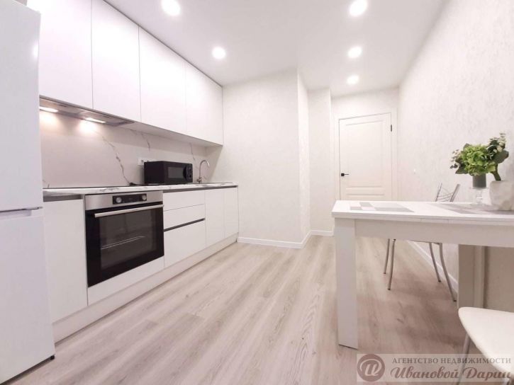 1-комн квартира Революционная улица, 101вк2
