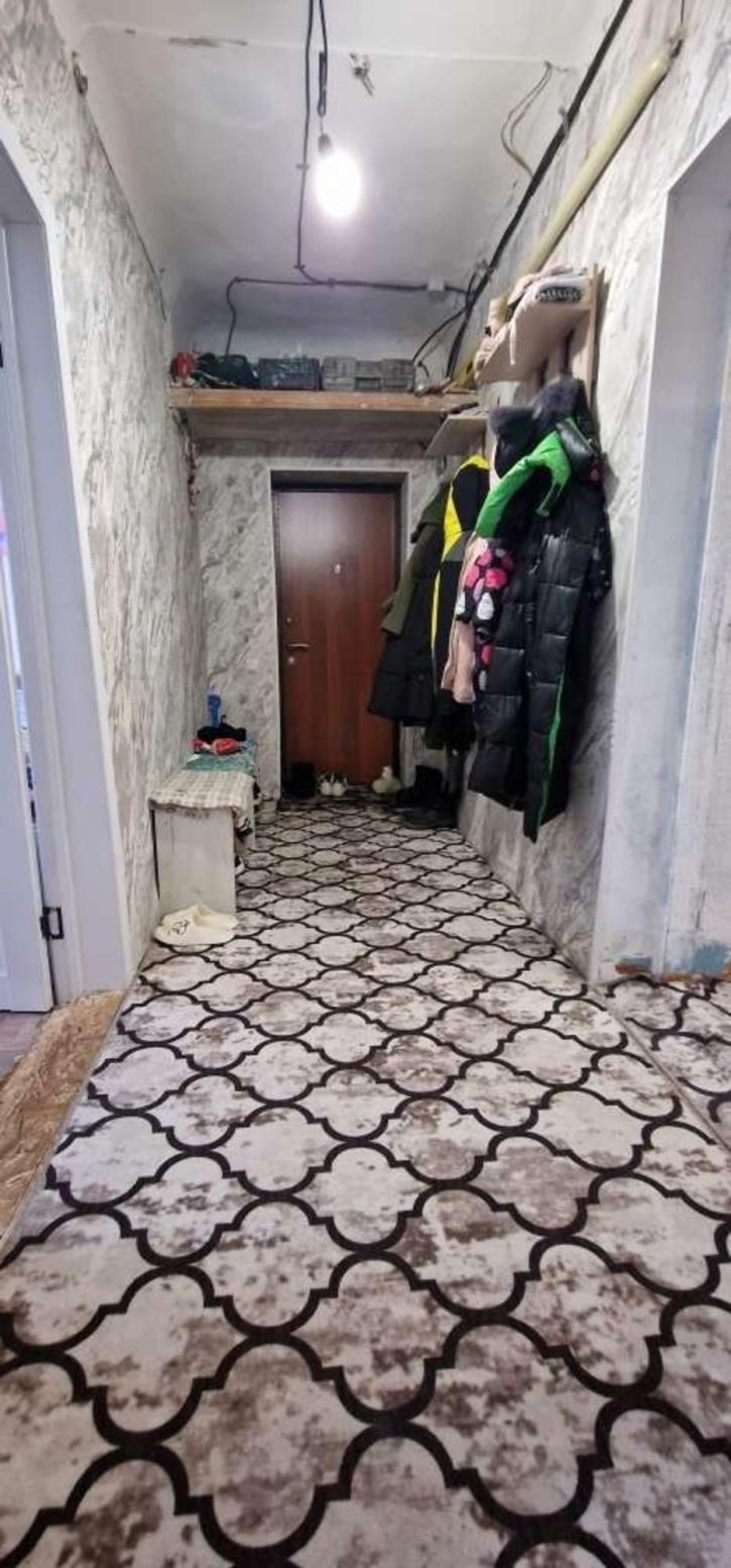 3-комн квартира Калинина улица, 107