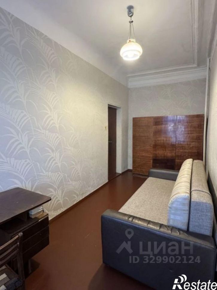 2-комн квартира улица Алексея Толстого, 21,  д. 21
