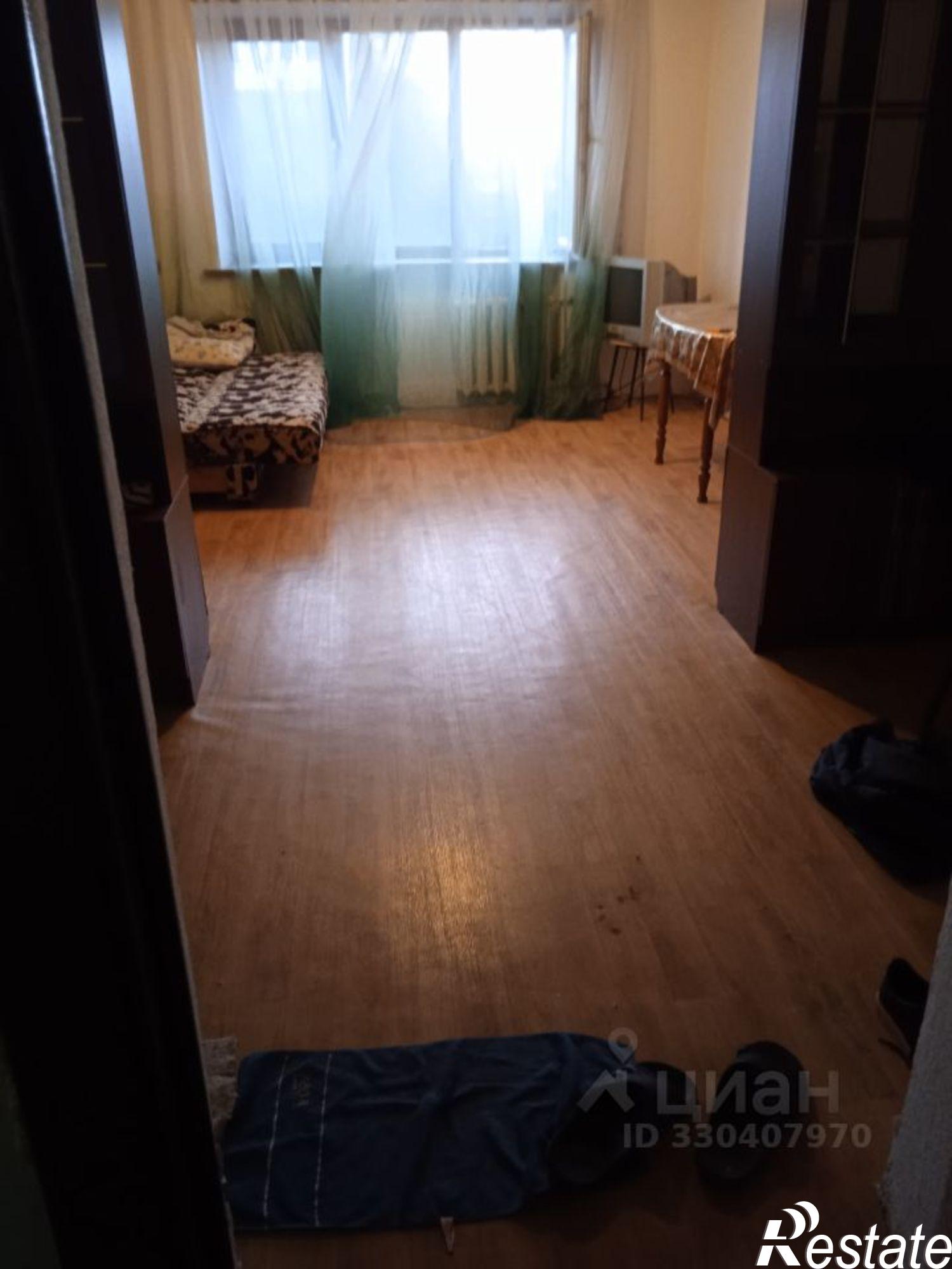 Сдать комнату за 12 500 рублей на 10-й кв-л, 21
