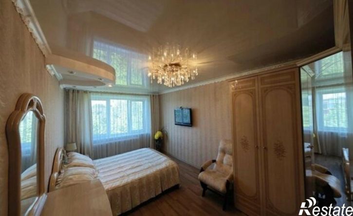 3-комн квартира улица Георгия Димитрова, 35,  д. 35