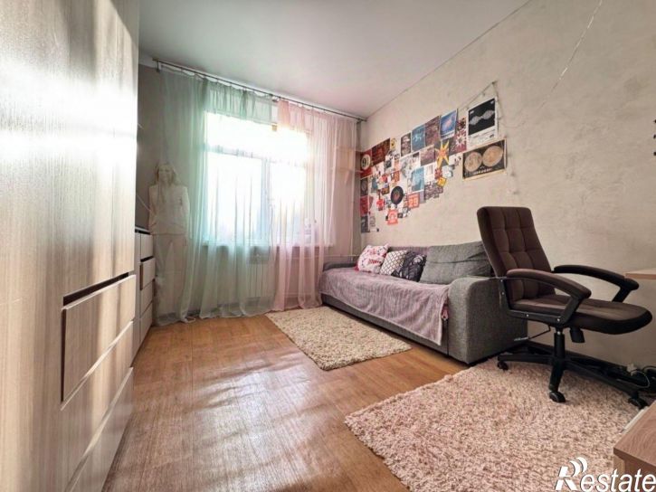 3-комн квартира ул Николая Панова, 4,  д. 4