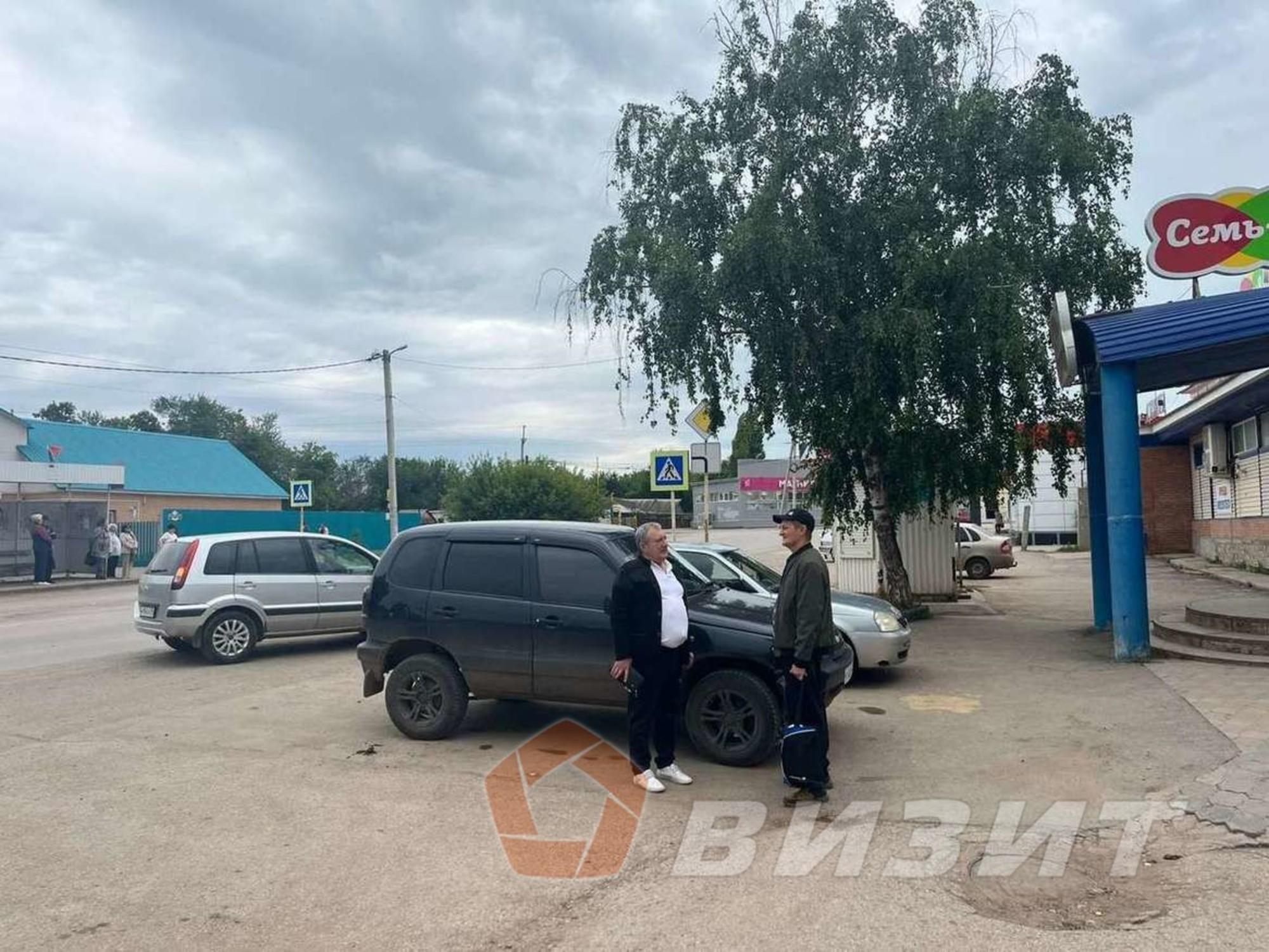 Сдать торговое помещение за 380 000 рублей на Масленникова проспект, 9